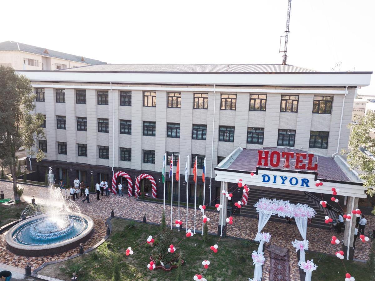 Diyor Hotel Marghilon Eksteriør bilde