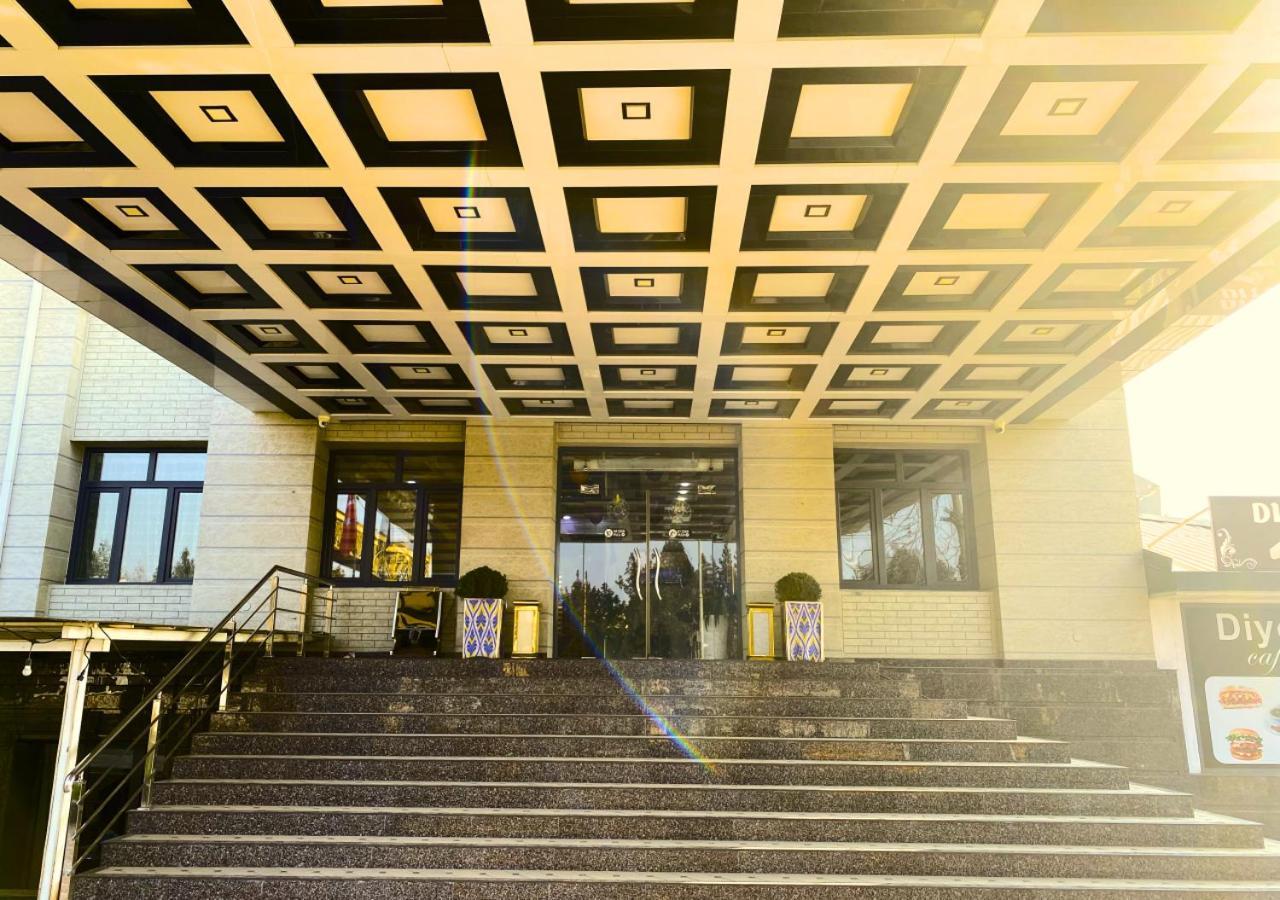 Diyor Hotel Marghilon Eksteriør bilde