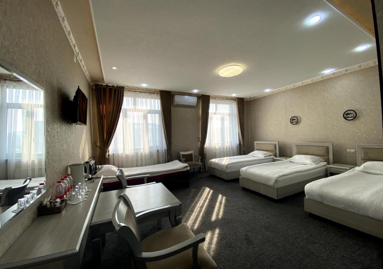Diyor Hotel Marghilon Eksteriør bilde